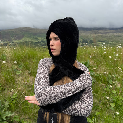 Rabbit Hood Wrap - Mamma Reykjavík