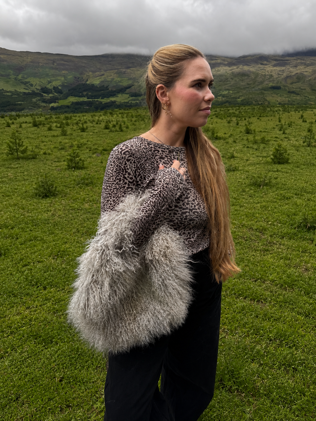 Lamb Fur Handbag Fur Handle - Mamma Reykjavík